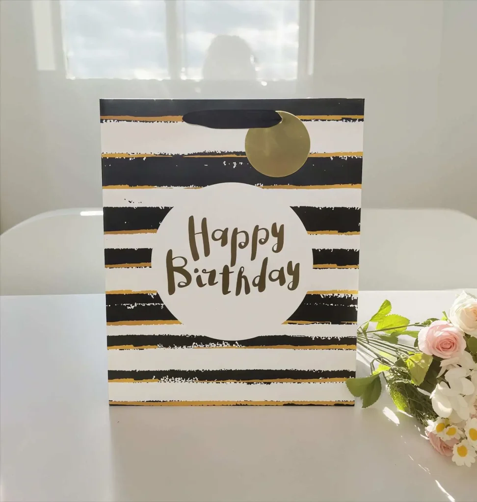 Wholesale of new FH-23027 model gift bags for birthday presents to friends, hand-held bags, packaging bags and paper bags