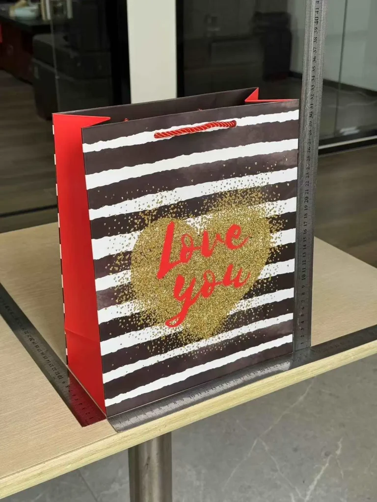 LOVE-X0001-L Gilded and glittery Valentine's Day gift bag, gift packaging handbag, Birthday souvenir gift bag